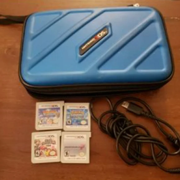 Nintendo 3ds xl galaxy style slightly used - Picture 2 of 4